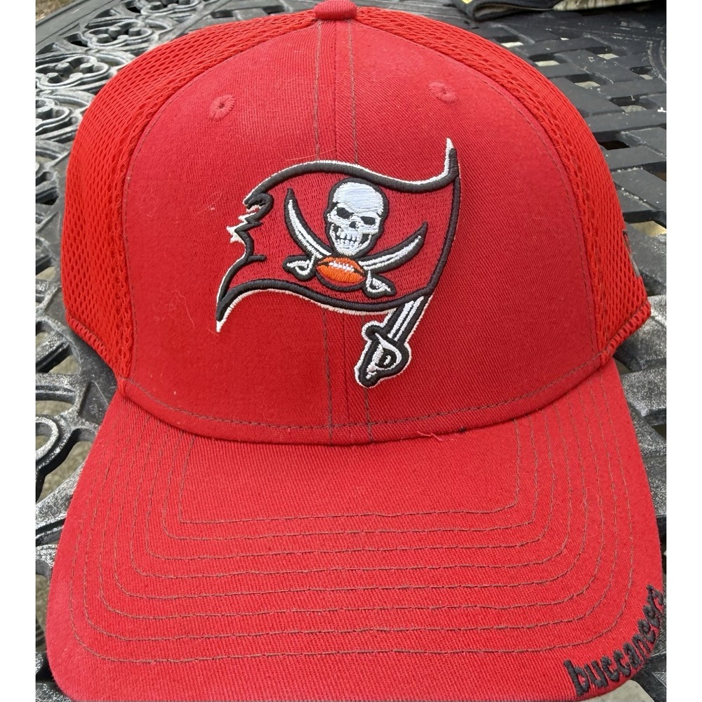 New Era 39Thirty Tampa Bay Buccaneers Neo Flex Fitted Hat Size Large/X-Large